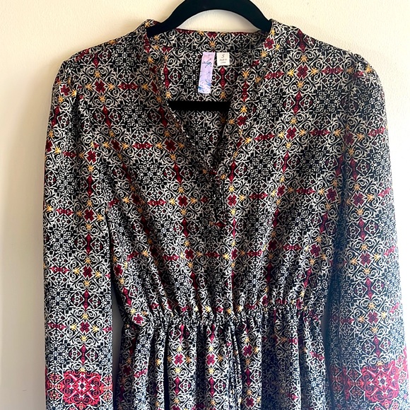 Long Sleeve Dress - Picture 3 of 4